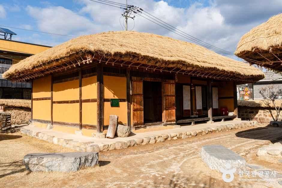 정지용 생가