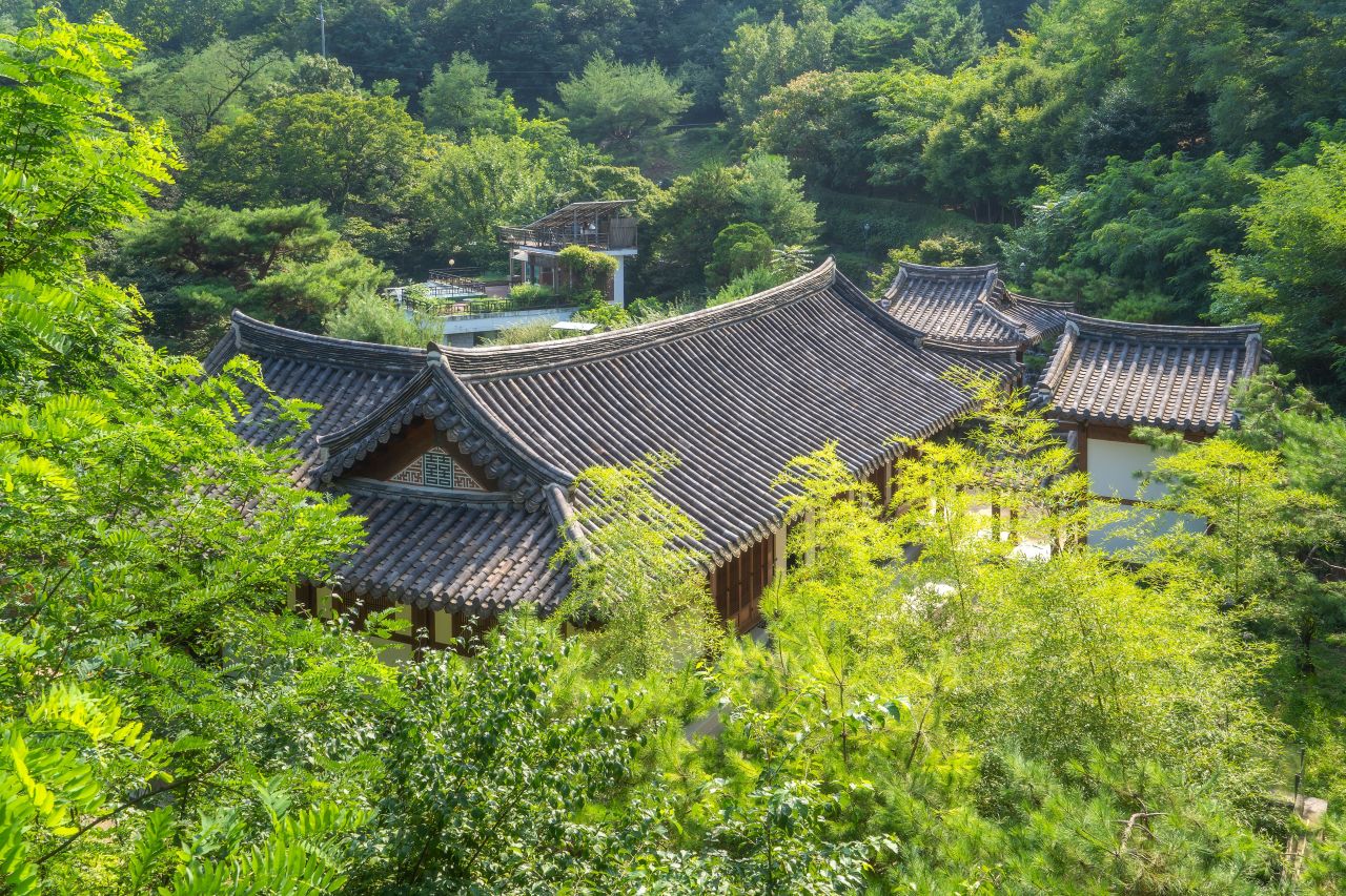 청운문학도서관