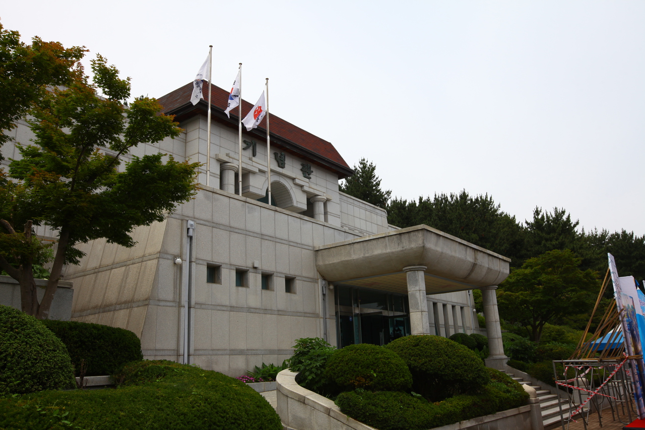 옥포대첩기념관