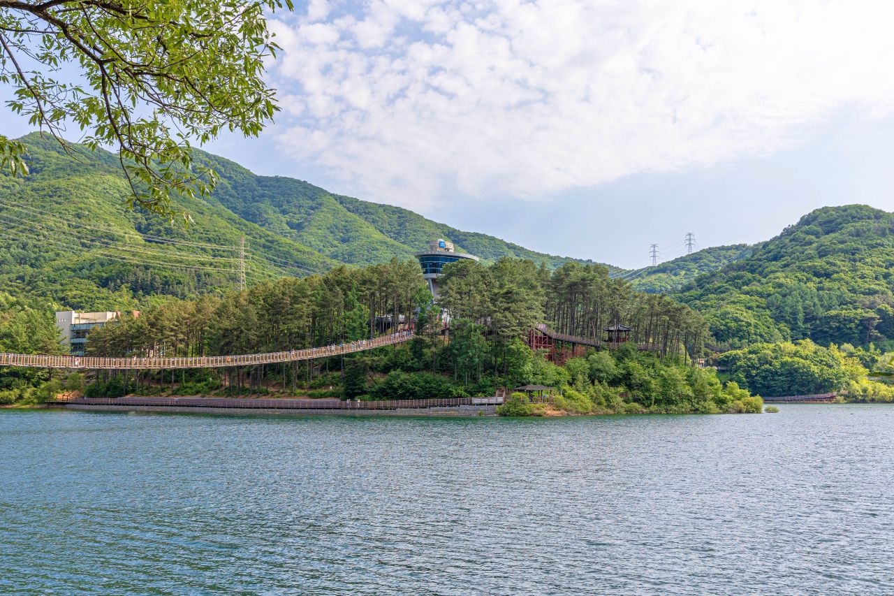 마장호수 출렁다리