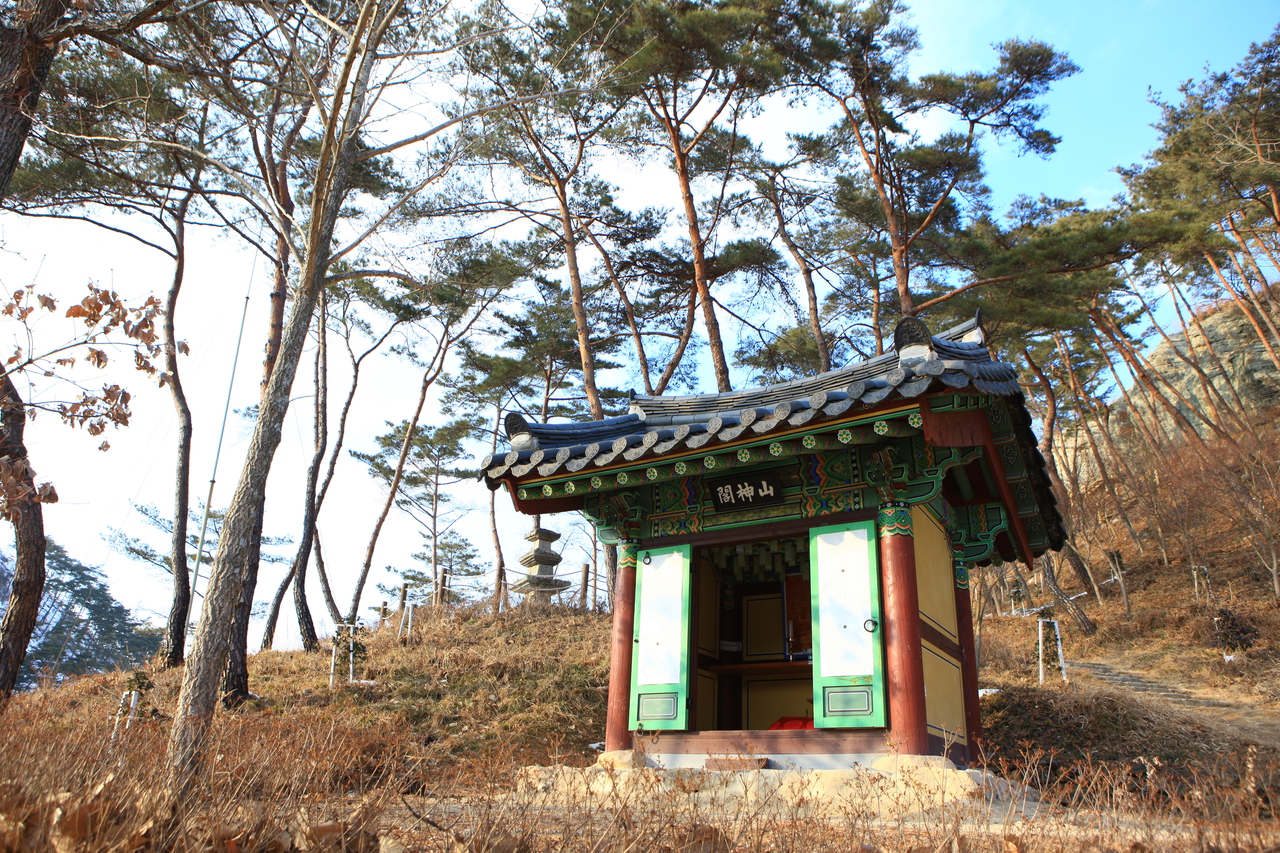 산신각