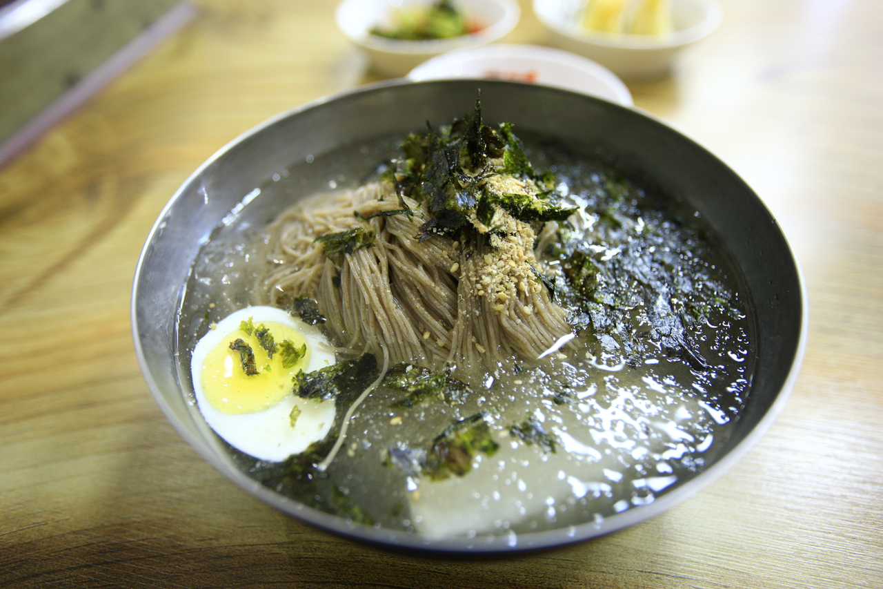 화진포 메밀막국수