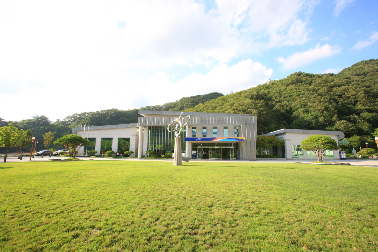 평화의 댐 물문화관