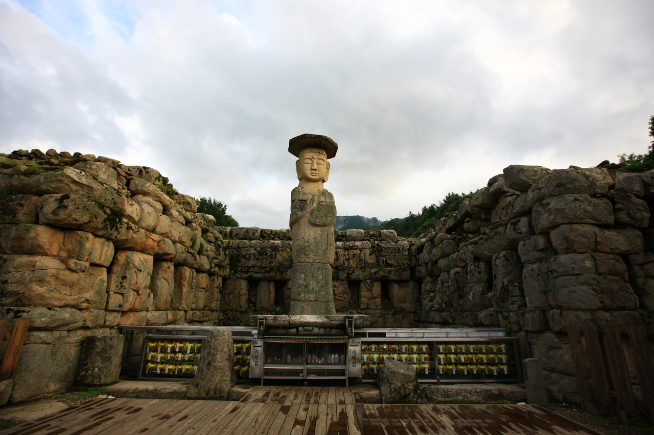 충주 중원미륵사지